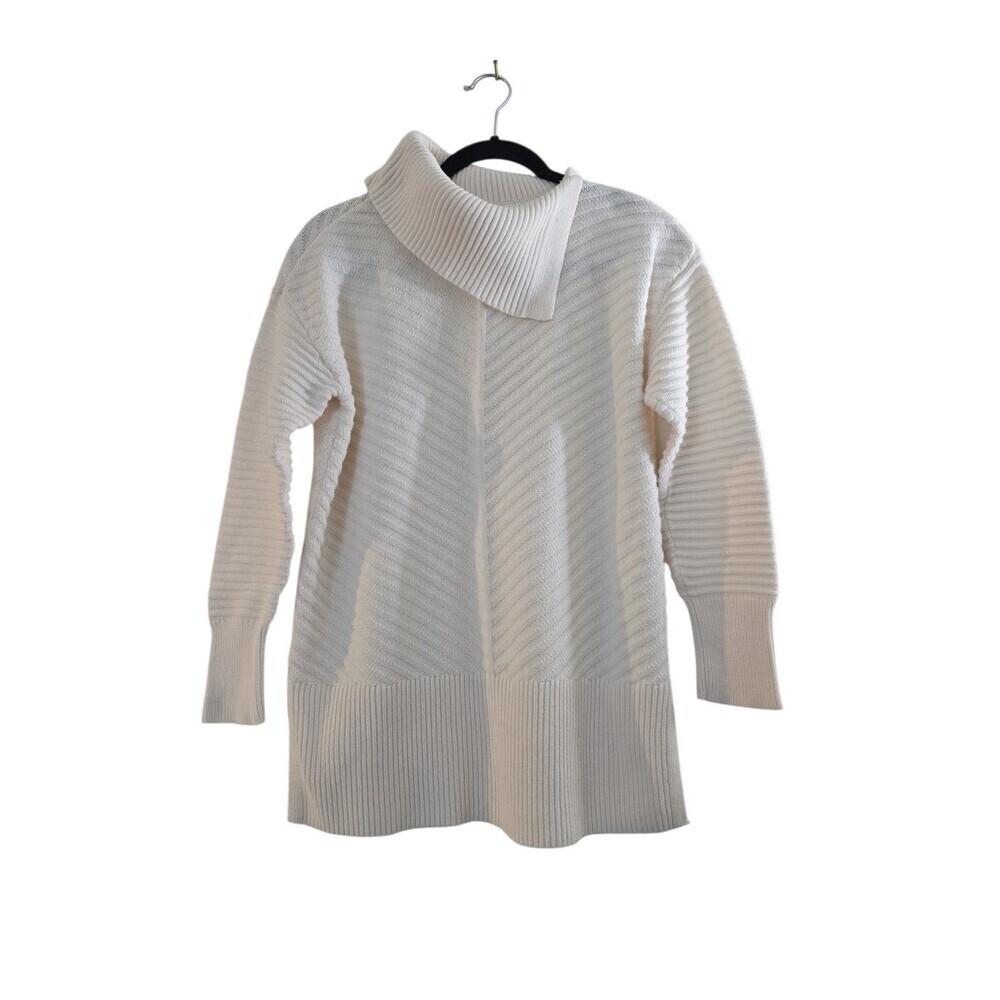 style co sweater women Cream Size Medium Envelope Neck